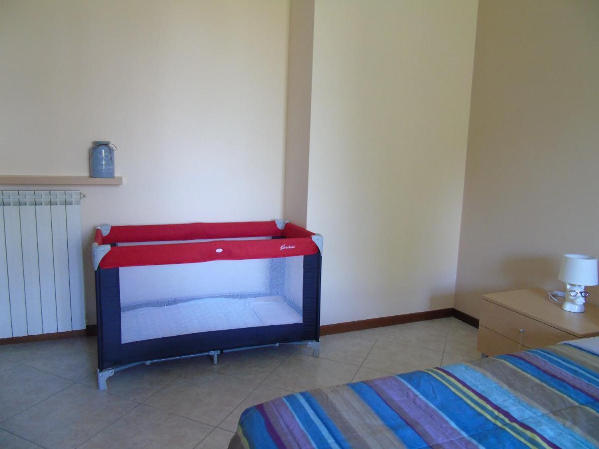 סירמיונה Discovery Flat With Pool & Bikes מראה חיצוני תמונה